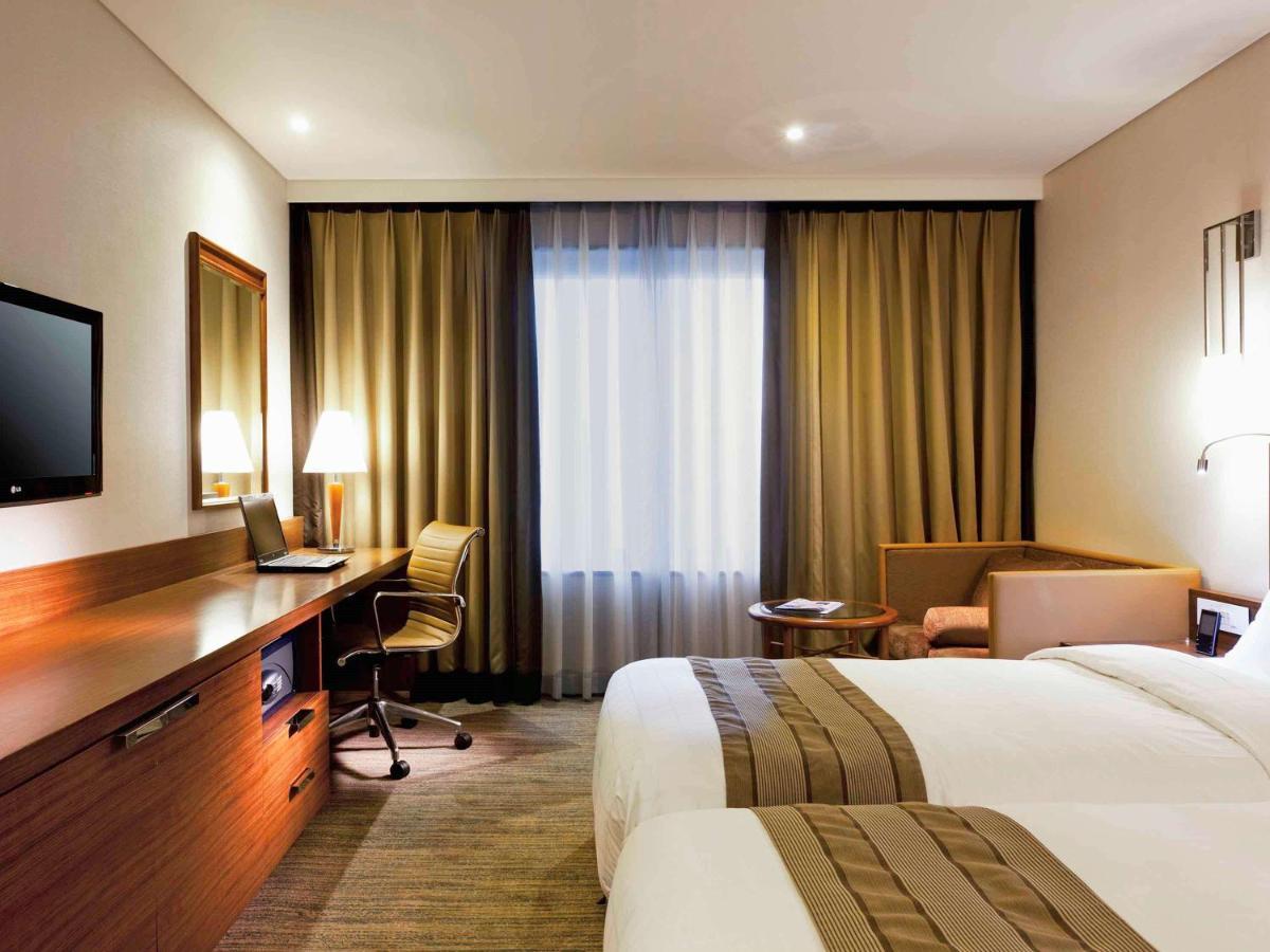 Novotel Ambassador Doksan Сеул Экстерьер фото