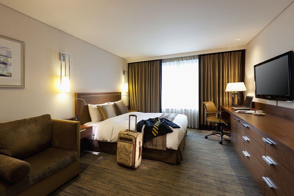Novotel Ambassador Doksan Сеул Экстерьер фото