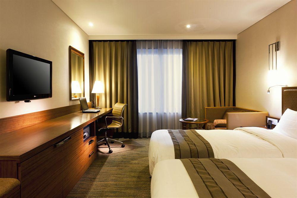 Novotel Ambassador Doksan Сеул Экстерьер фото