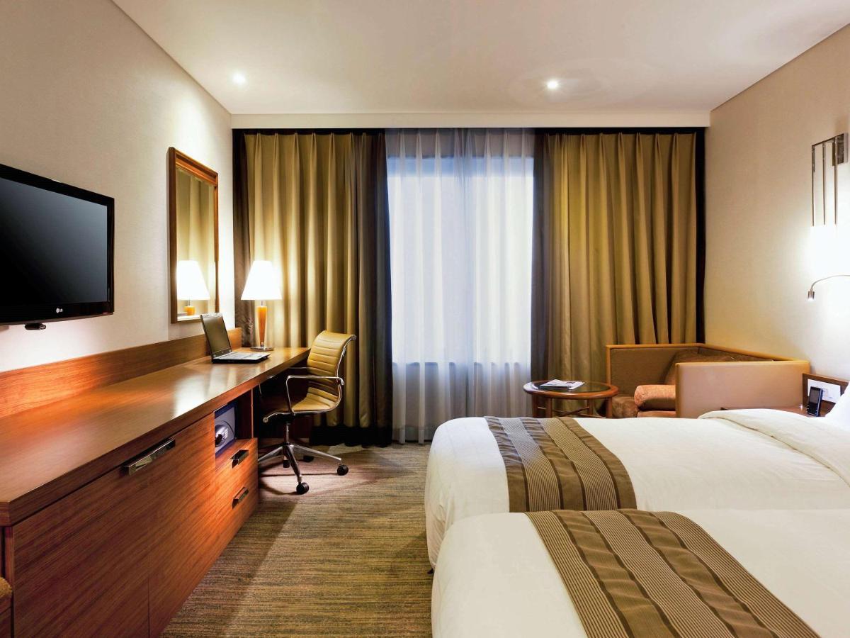 Novotel Ambassador Doksan Сеул Экстерьер фото